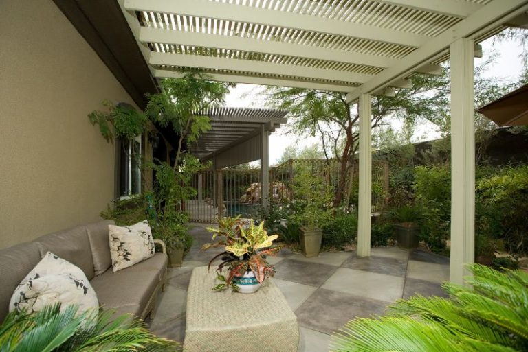Roofed or Open Patios: Making the Right Choice for Your Queensland Home